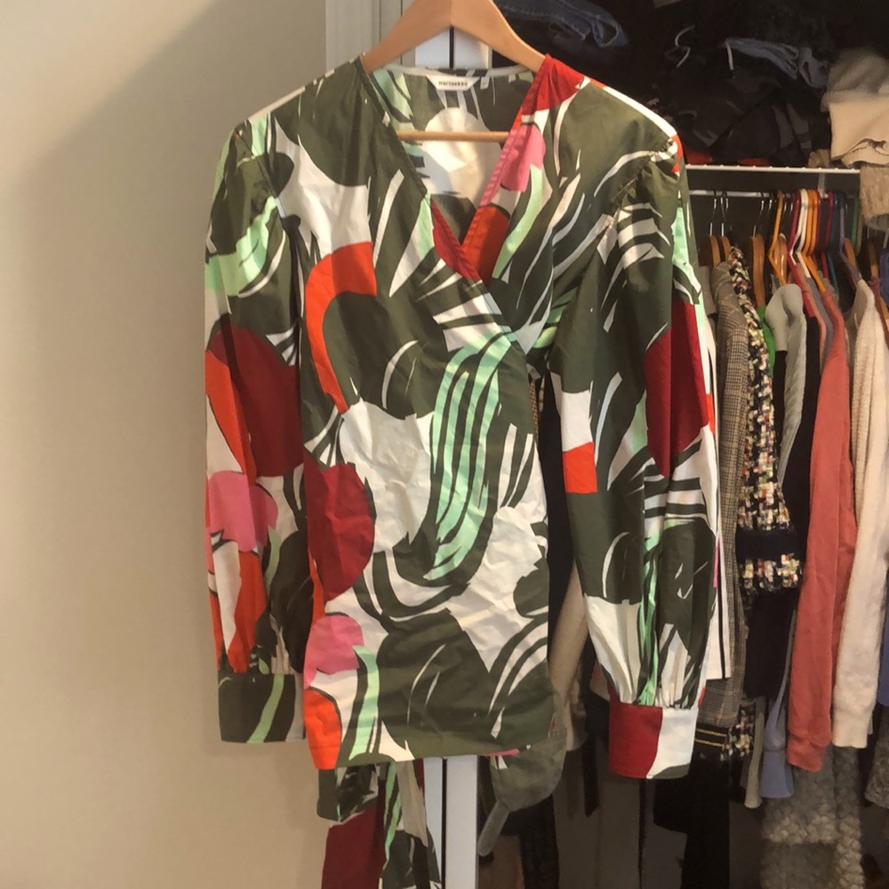 Marimekko wrap top
